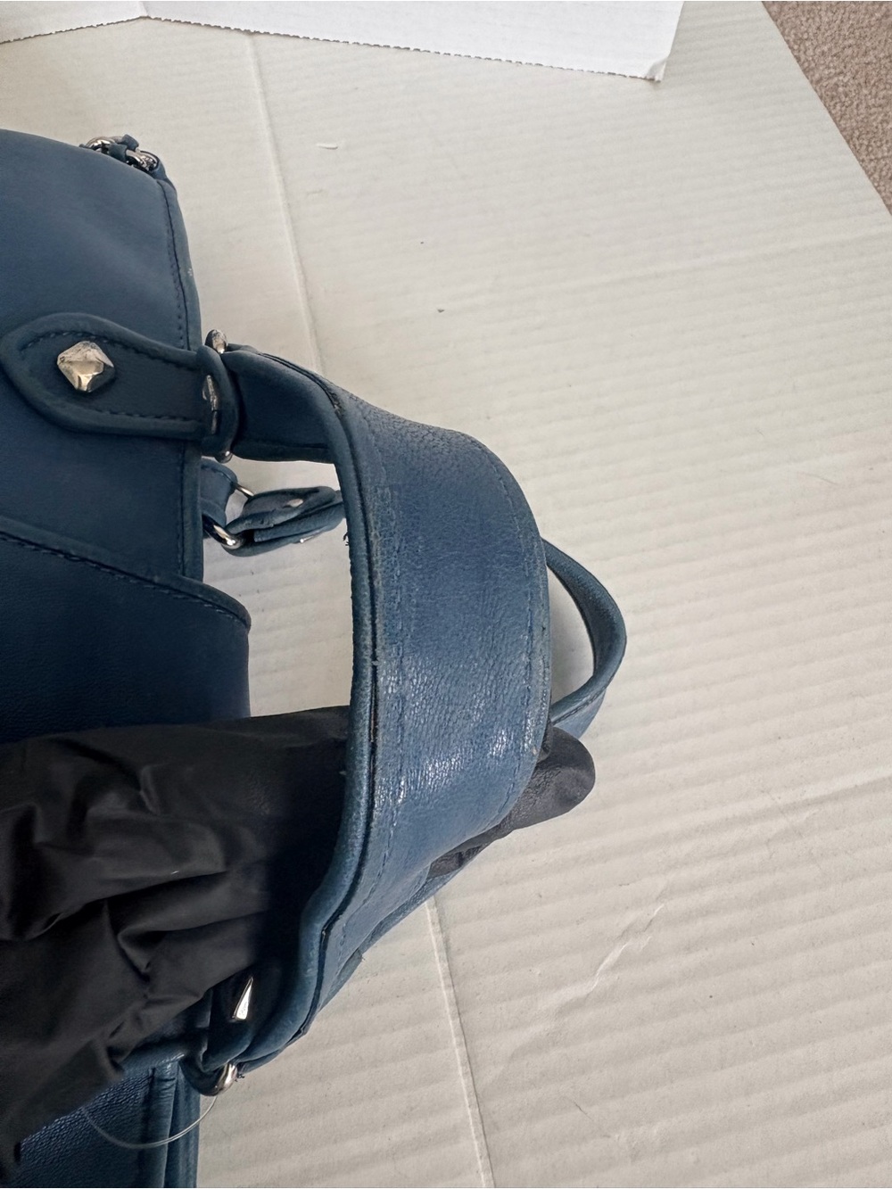 MCM Navy Blue Leather Shoulder Bag with Chain Straps - Picture 5 of 16